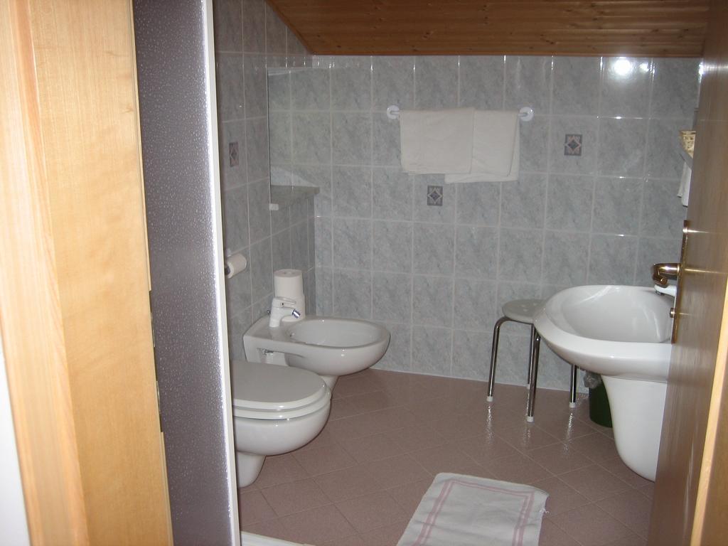 Garni Sonnegg Bed & Breakfast Petersberg Room photo